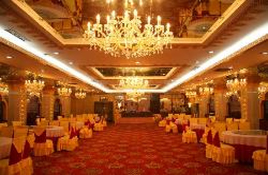 宝华国际大酒店