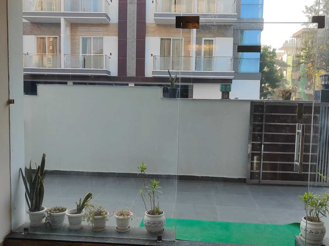 Twin Towers Inn Zero2Z主图