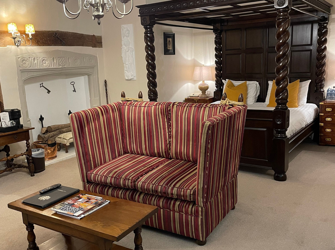 Seckford Hall Hotel And Spa主图