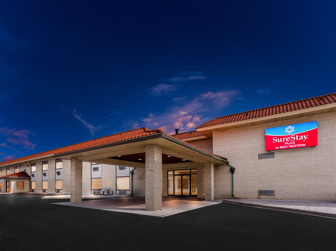 Surestay Plus By Best Western Windsor