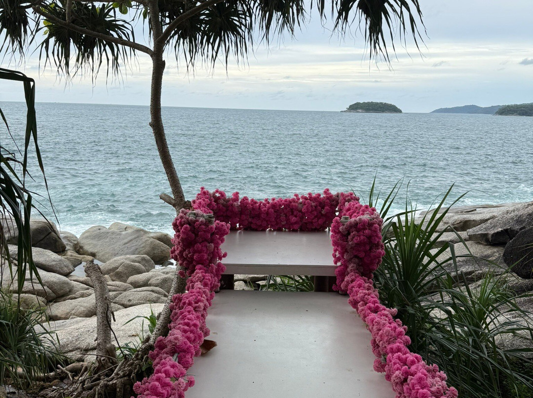 Rock Beach Swing-卡伦必去景点