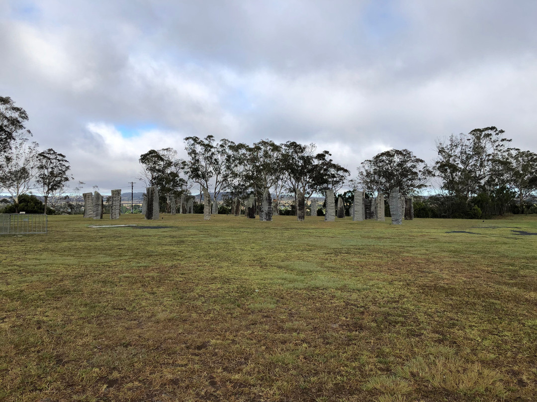 Australian Standing Stones景点图片