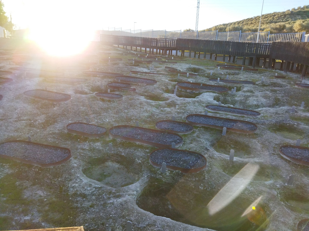 Necropolis Judia-卢塞纳必去景点