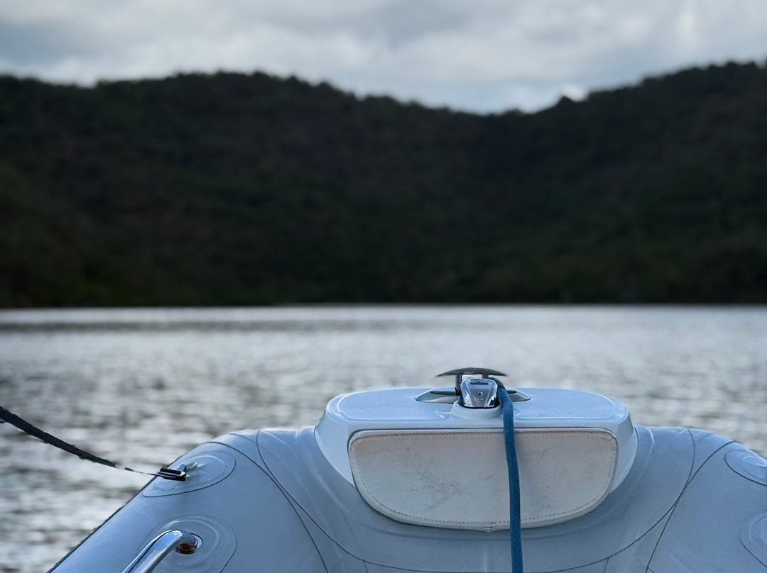 Dockside Dinghy-Coral Bay必去景点
