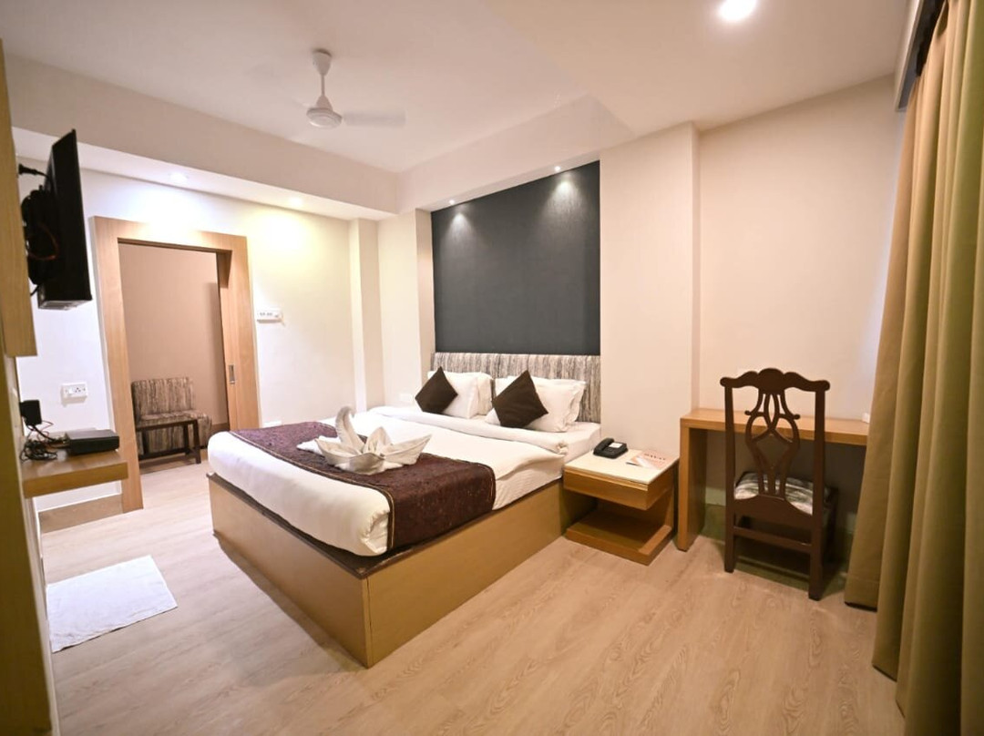 普拉克大陆饭店主图