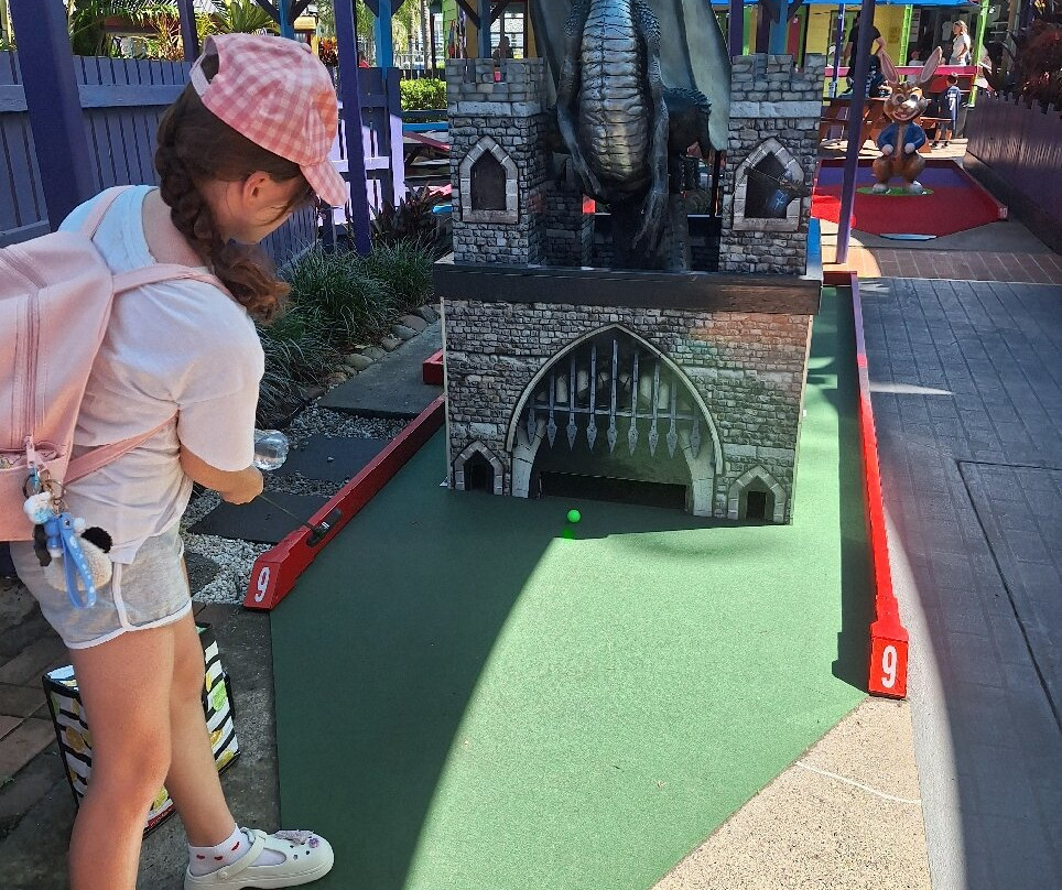 迷你高尔夫球-美人鱼海滩必去景点