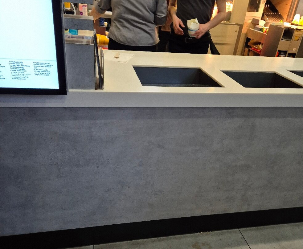 McDonald's Półwiejska.