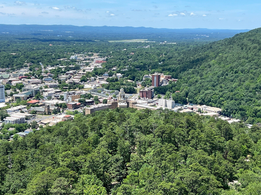 Happy Hollow Motel主图