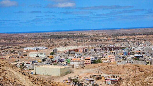 Spot Travel Tours-Espargos必去景点