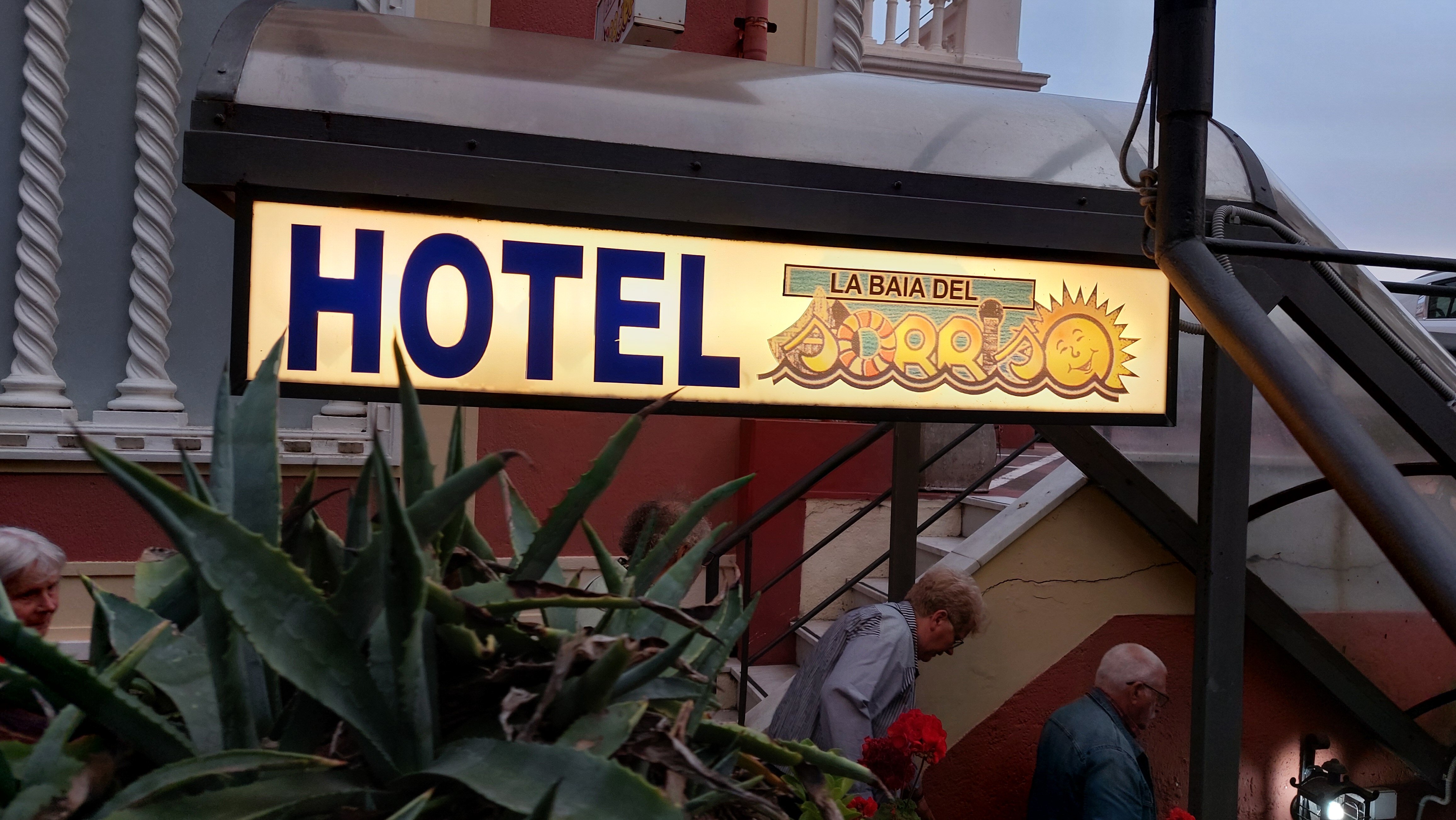 Hotel Baia del Sorriso-官方