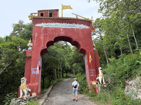 Killing Caves Of Phnom Sampeau