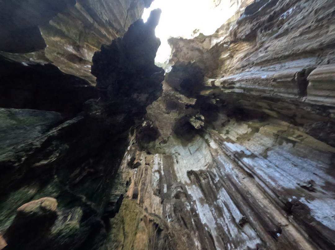 Sawa-I-Lau Caves-亚萨瓦群岛必去景点