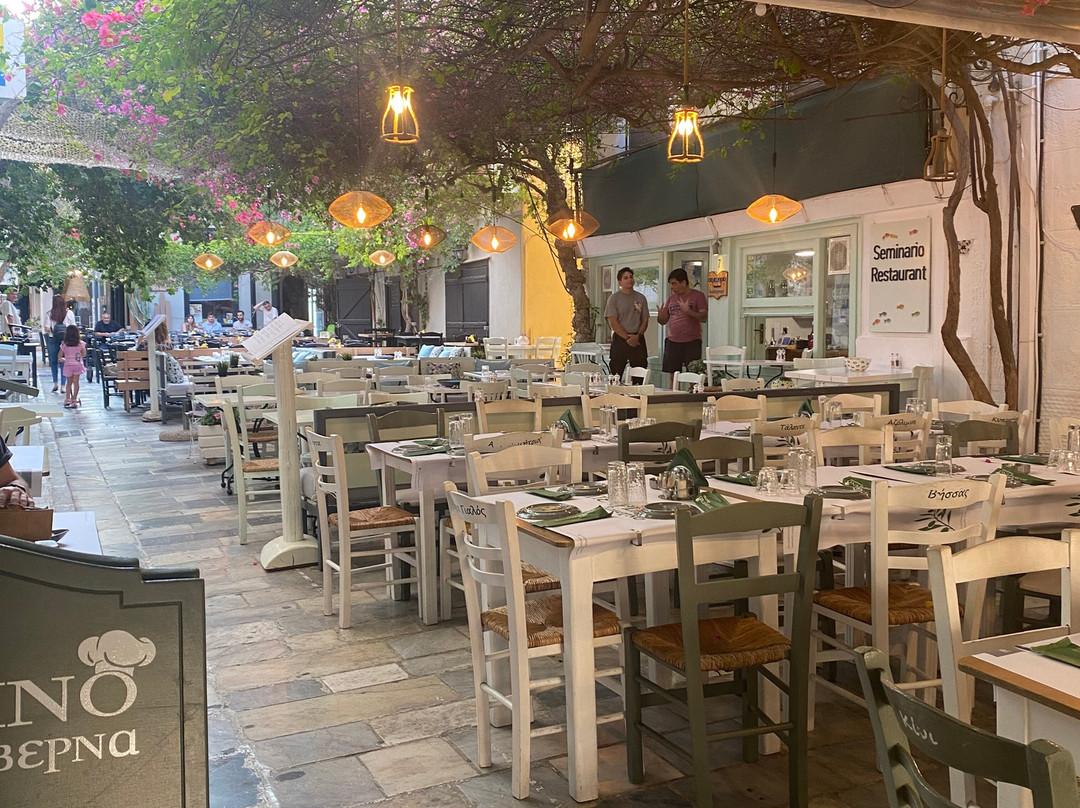 Relax Bee Syros-Ermoupoli必去景点