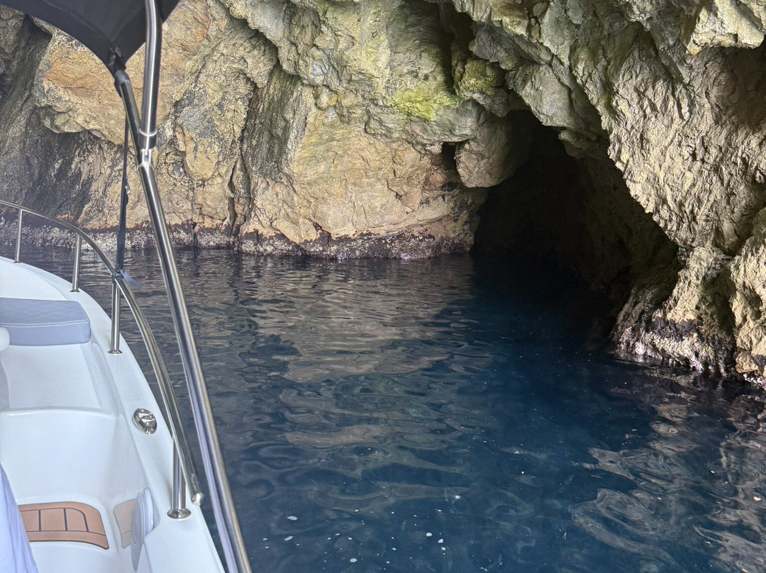 Deck & Cheers-米尼必去景点