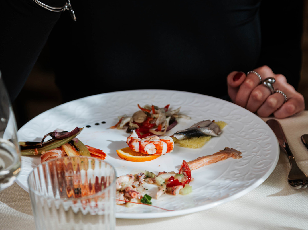 Ristorante Pizzeria Monticino Serra