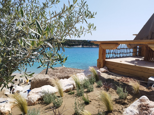 Onar Seaside Lounge - Istio Restaurant