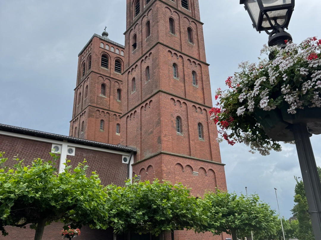Pfarrheim St. Laurentius-Uedem必去景点