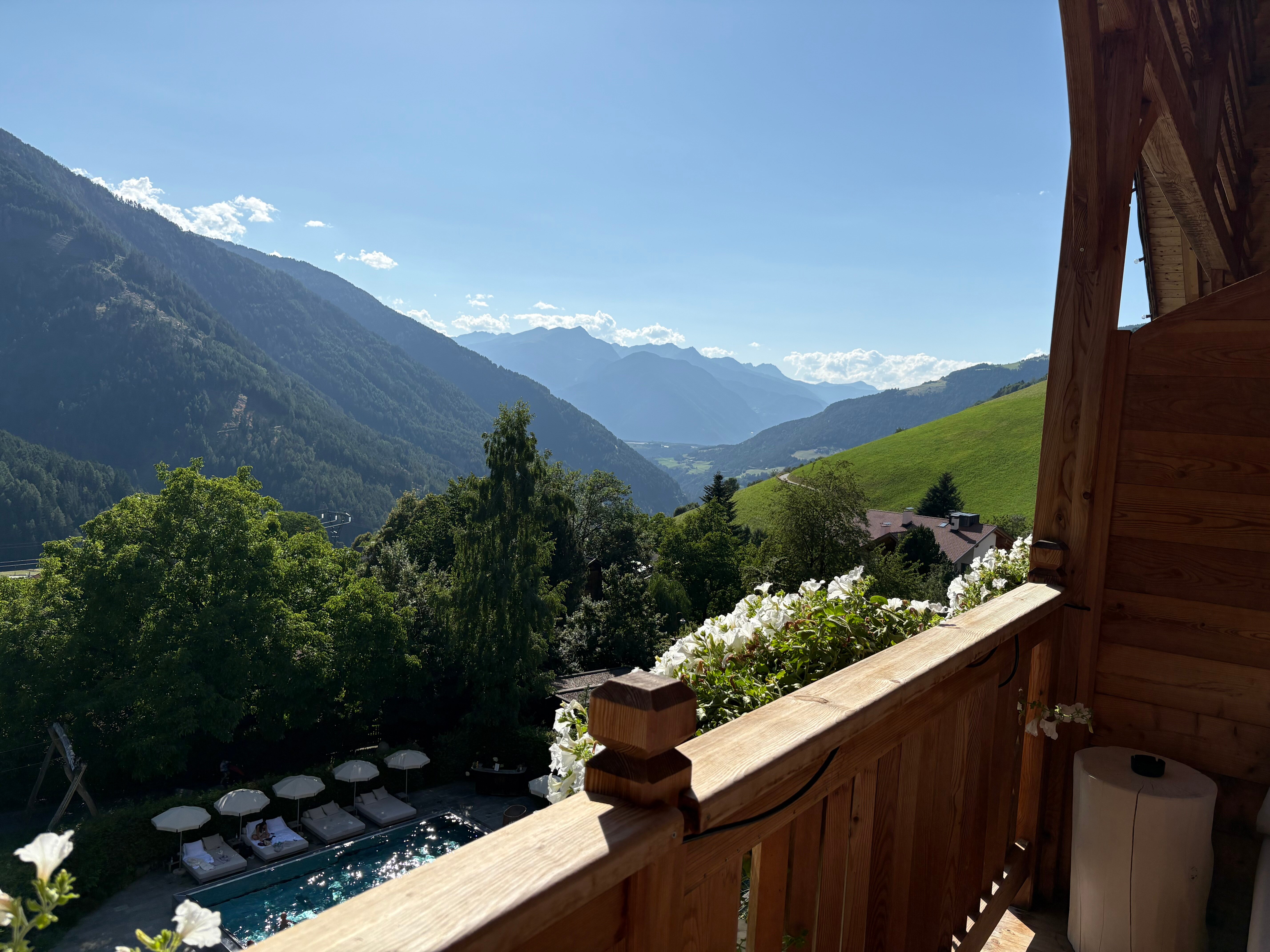 Familyhotel Sonnwies Dolomites-泳池