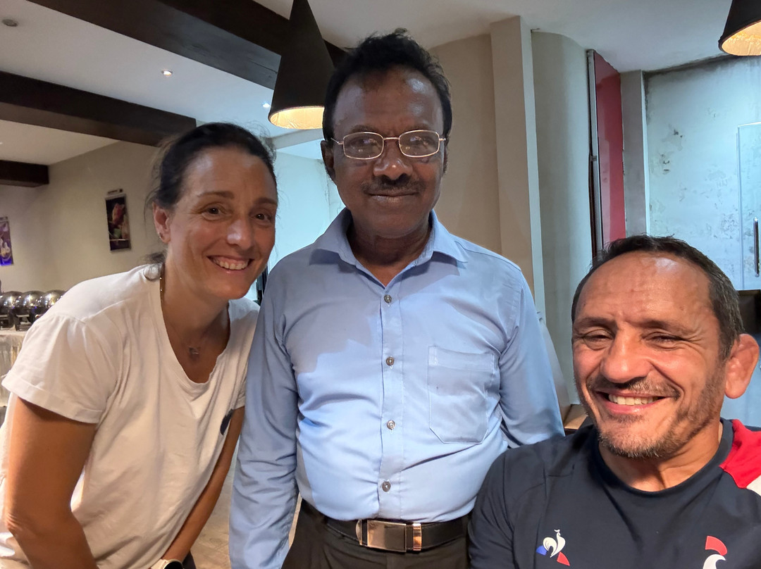 Oak Ray City Hotel主图