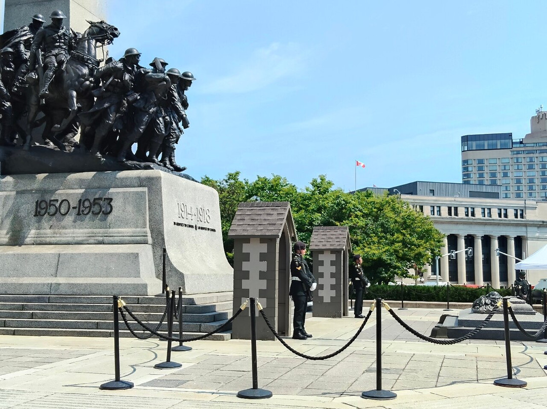National War Memorial-渥太华必去景点