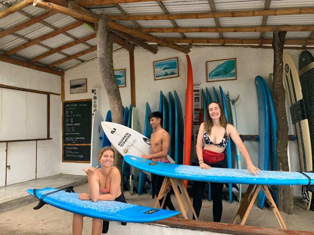 Outdoor Ecuador Spanish & Surf School-Olon必去景点