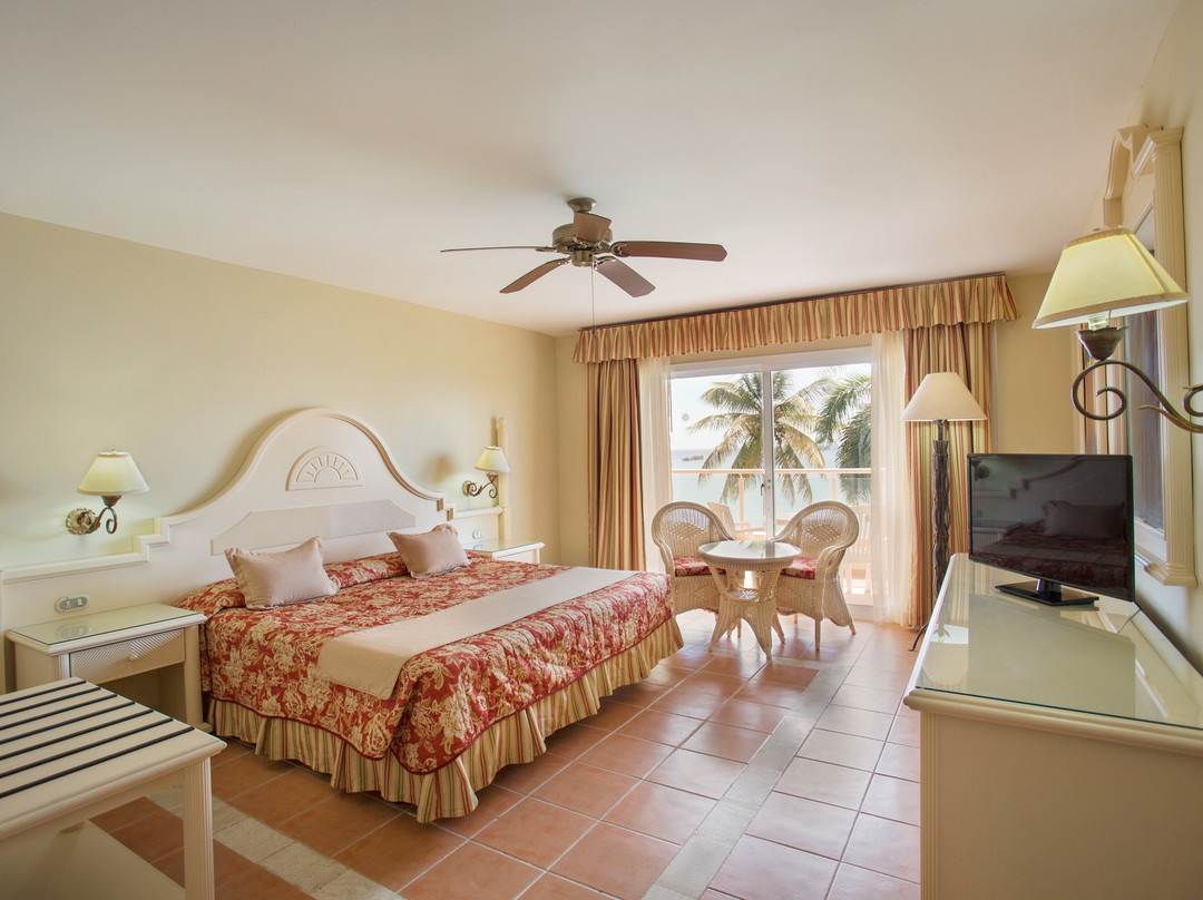 Eurostars Grand Cayacoa