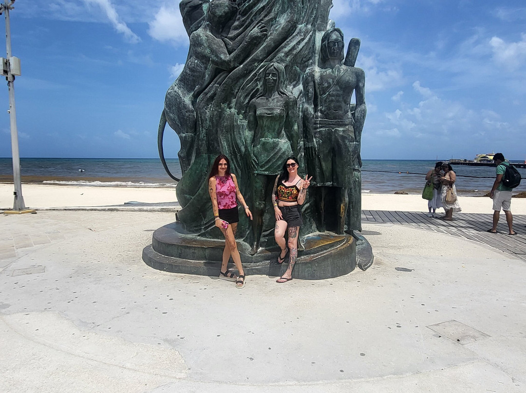 Parque Los Fundadores-普拉亚德尔卡曼必去景点