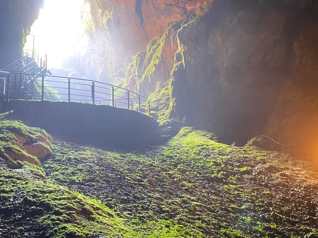 Grotte di Val de' Varri-Pescorocchiano必去景点