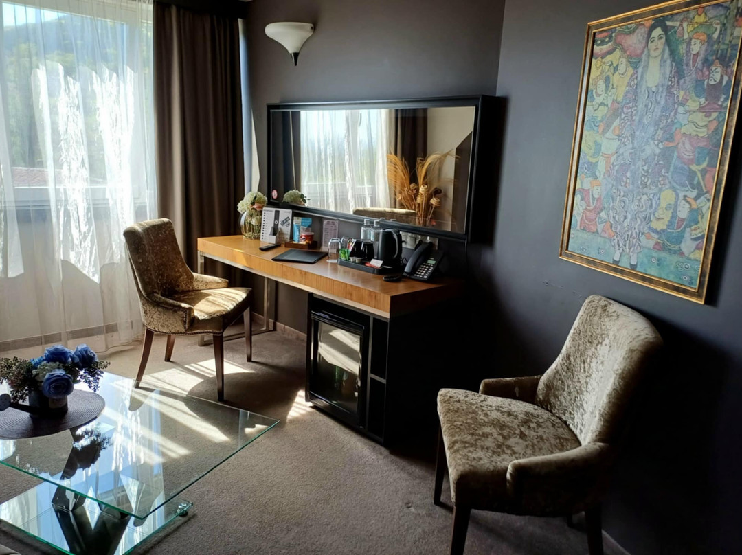 All Seasons Residence Hotel主图