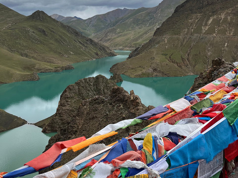 Viajes a Nepal-萨拉戈萨省必去景点