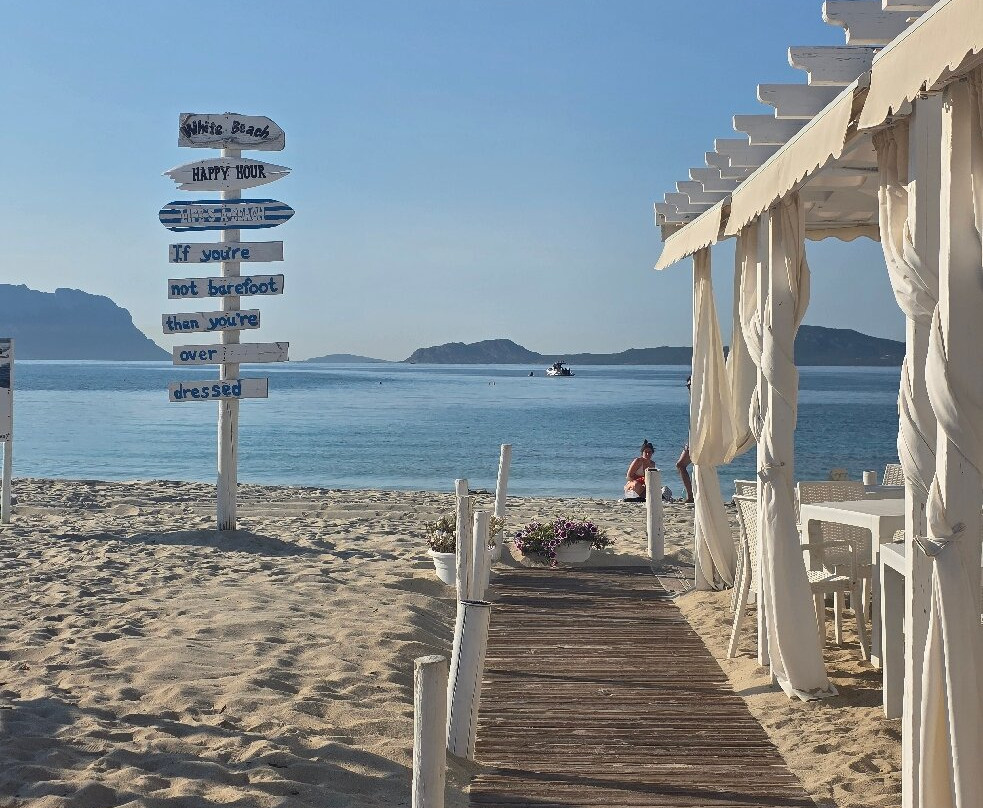 White Beach - La Spiaggia Bianca-Golfo Aranci必去景点