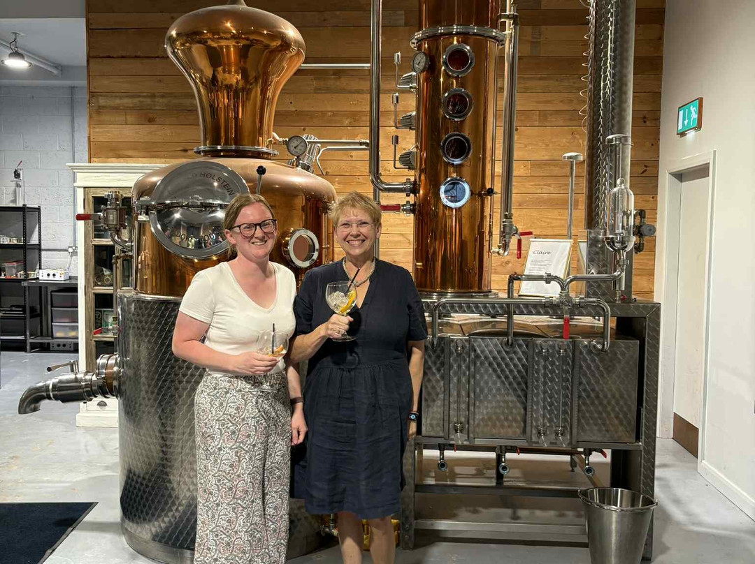 Bond Street Distillery-欣克利必去景点