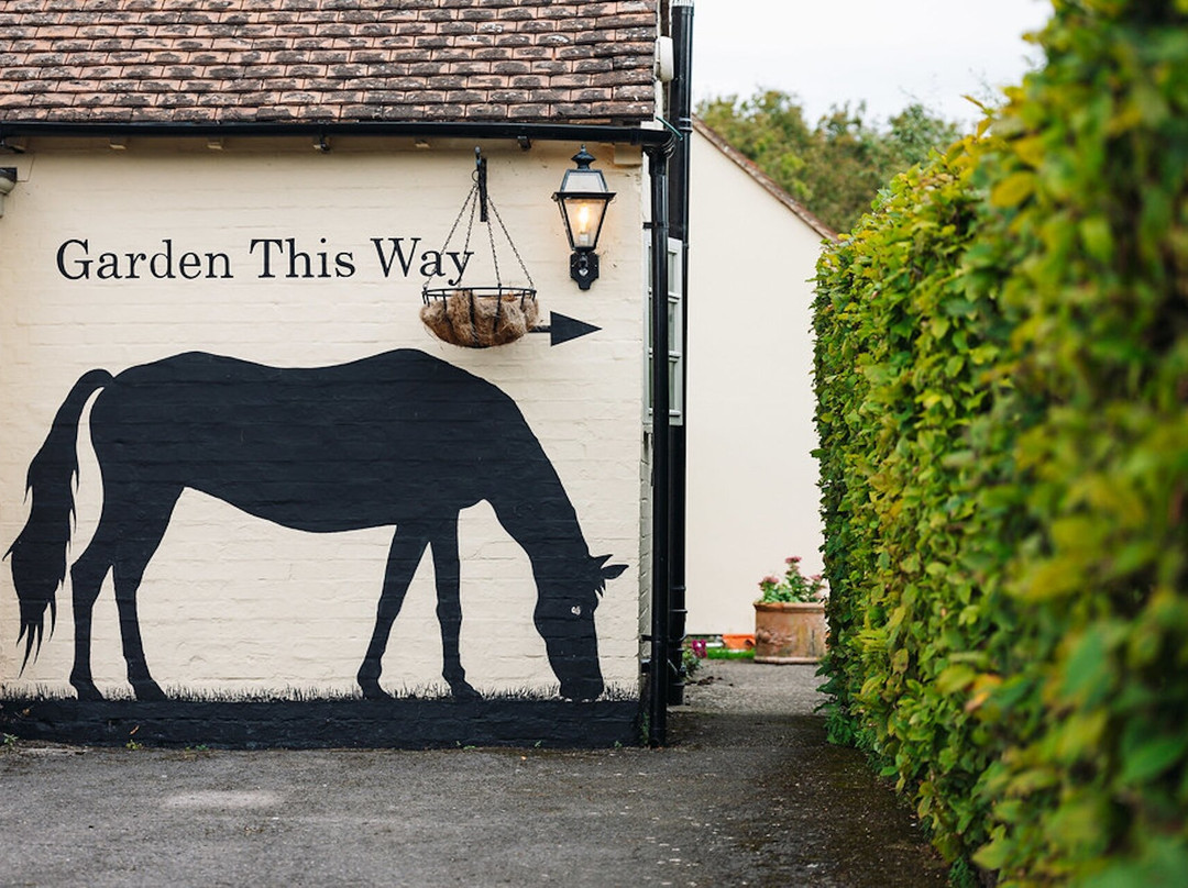 The Coach & Horses Inn主图