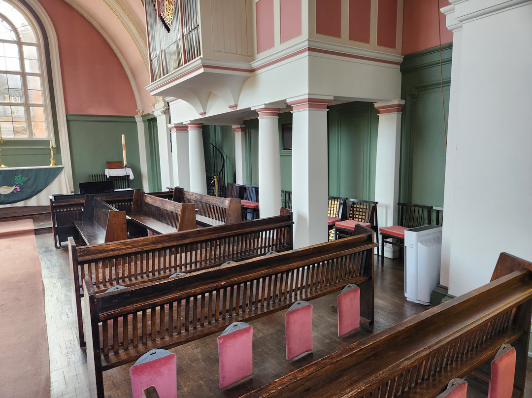 St Hugh's College主图