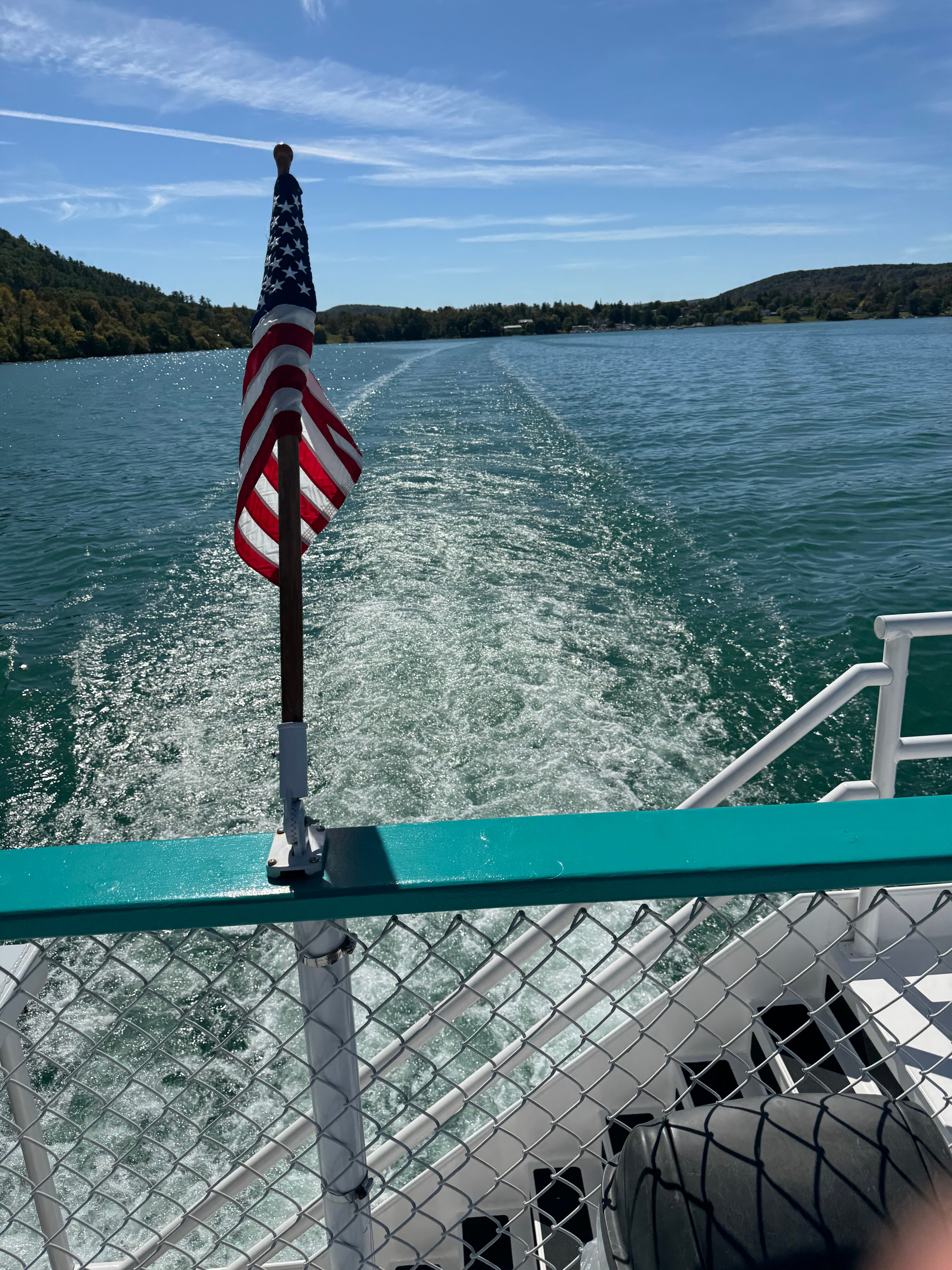 Lake Front Hotel-官方