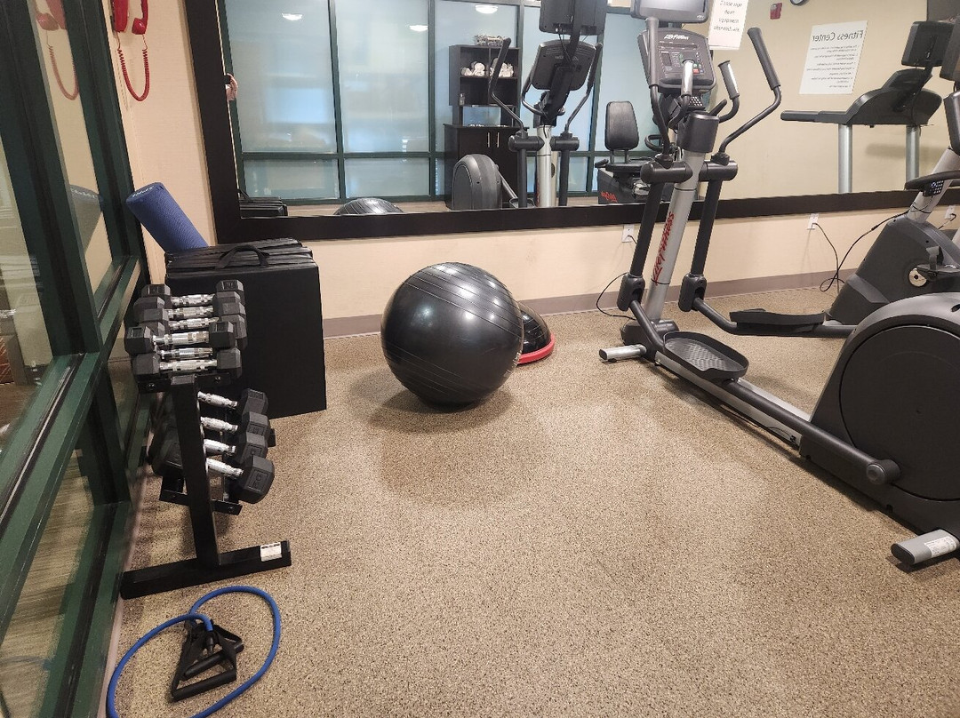 Holiday Inn Express & Suites Auburn By IHG主图