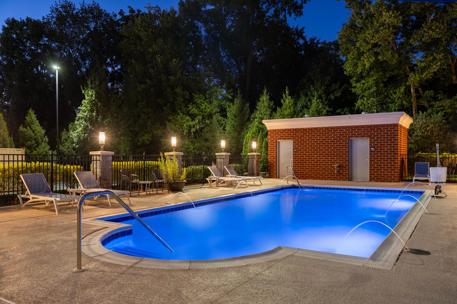 Hampton Inn Lexington Medical Center-泳池