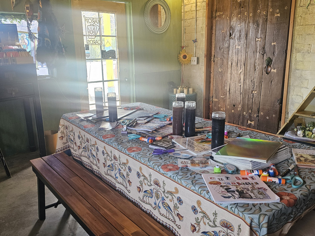 Roots & Stars Botanika-Morongo Valley必去景点