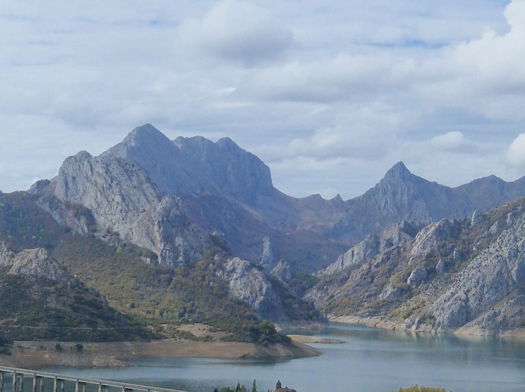 Embalse De Riaño-Riano必去景点