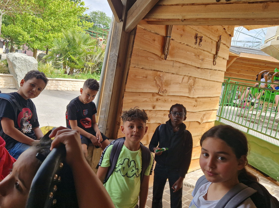 Papéa Parc-Yvre-l'Eveque必去景点