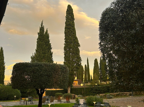 卡斯特莱蒂博尔戈别墅酒店主图