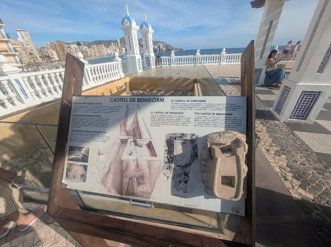 Placa del Castell-贝尼多姆必去景点