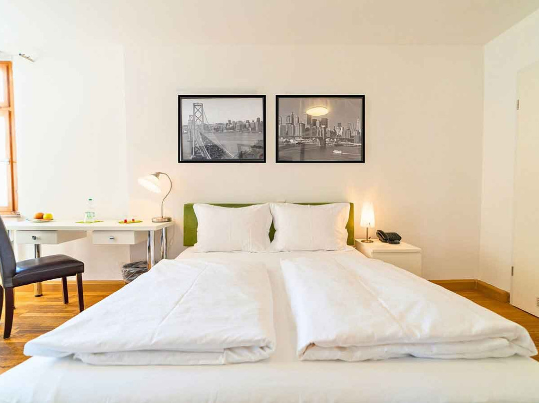 The Square Coburg Hotel主图