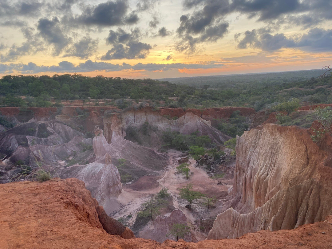 Jacaranda Beach Resort主图