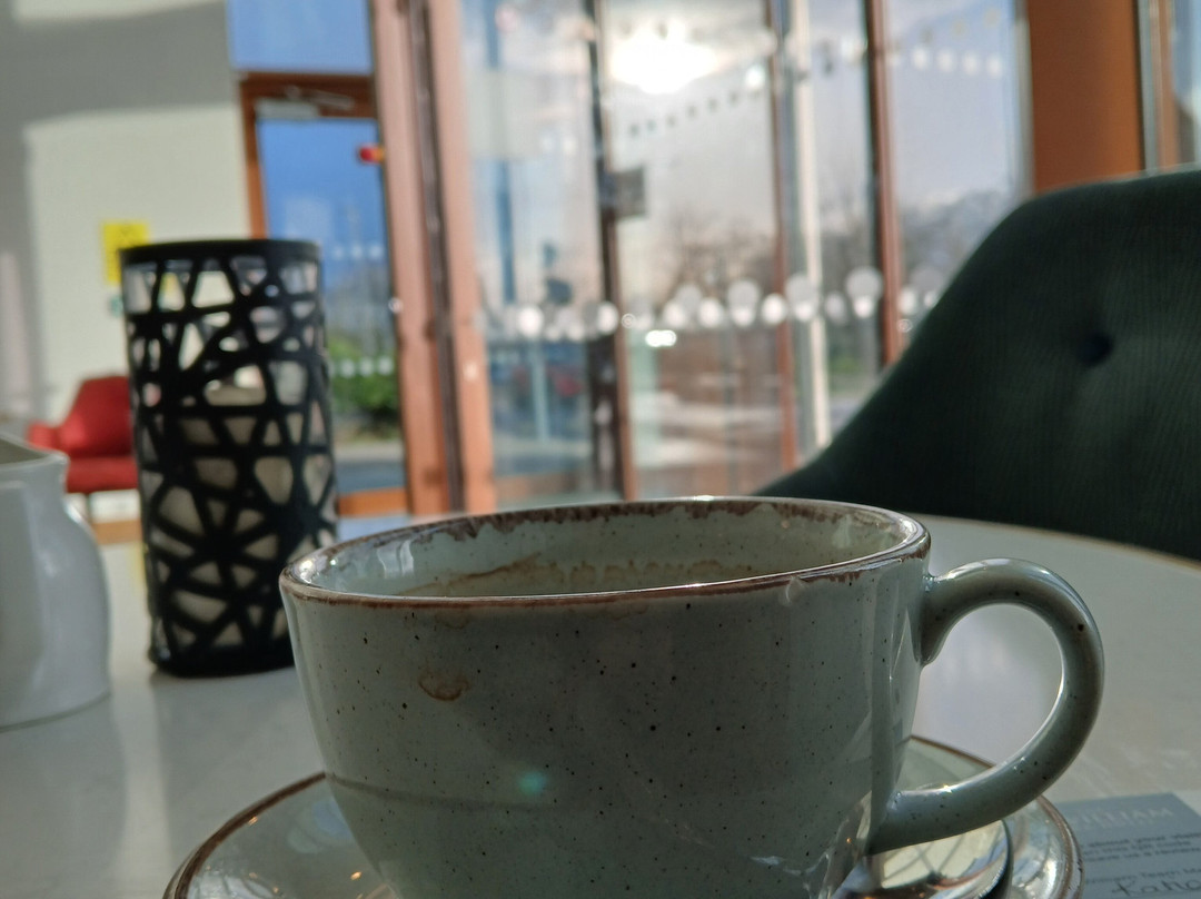 The McWilliam Park Hotel主图