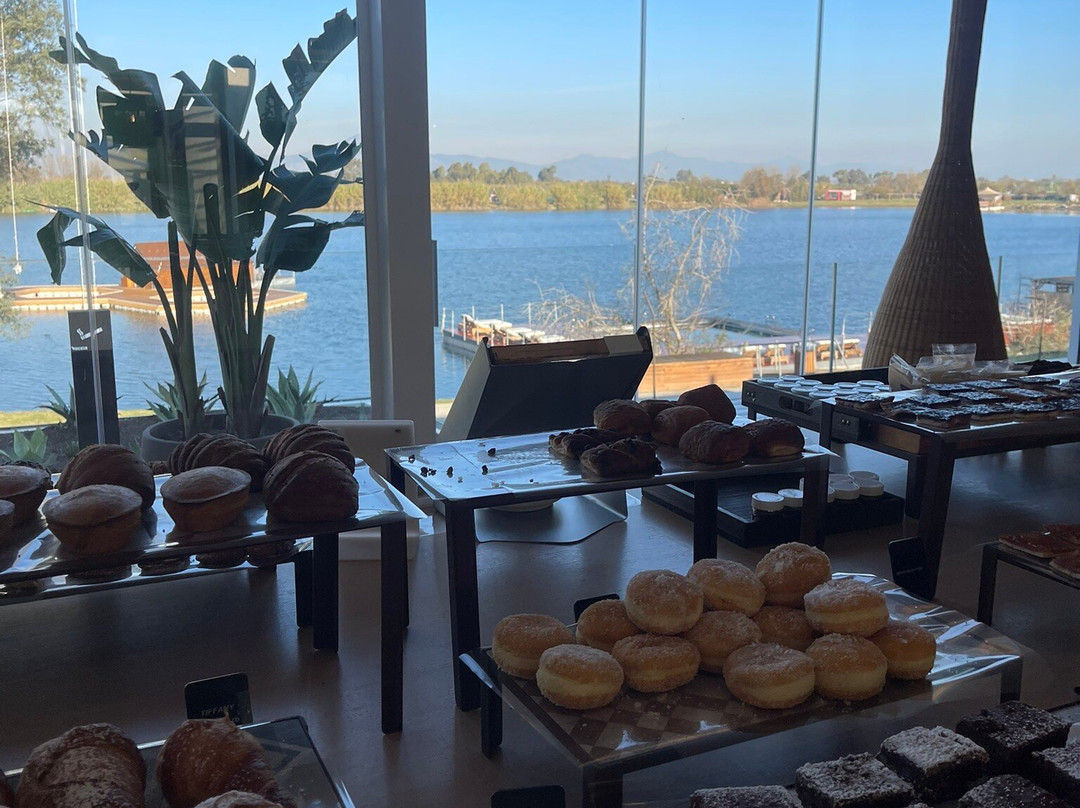 Laghi Nabi-Castel Volturno必去景点