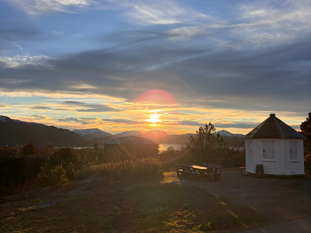 Varden Utsiktspunkt-克里斯蒂安松必去景点