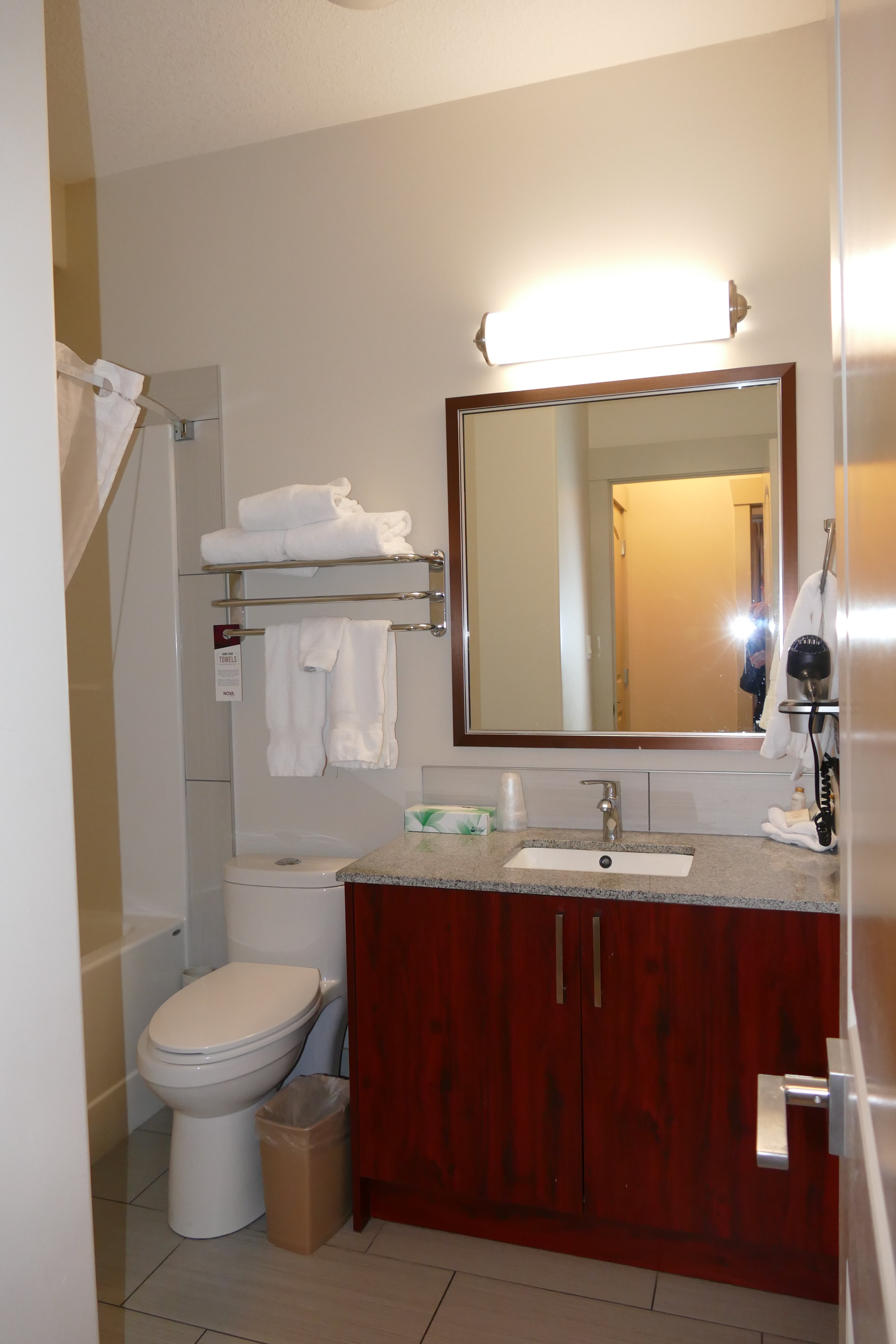 诺瓦耶洛奈夫城堡酒店-浴室