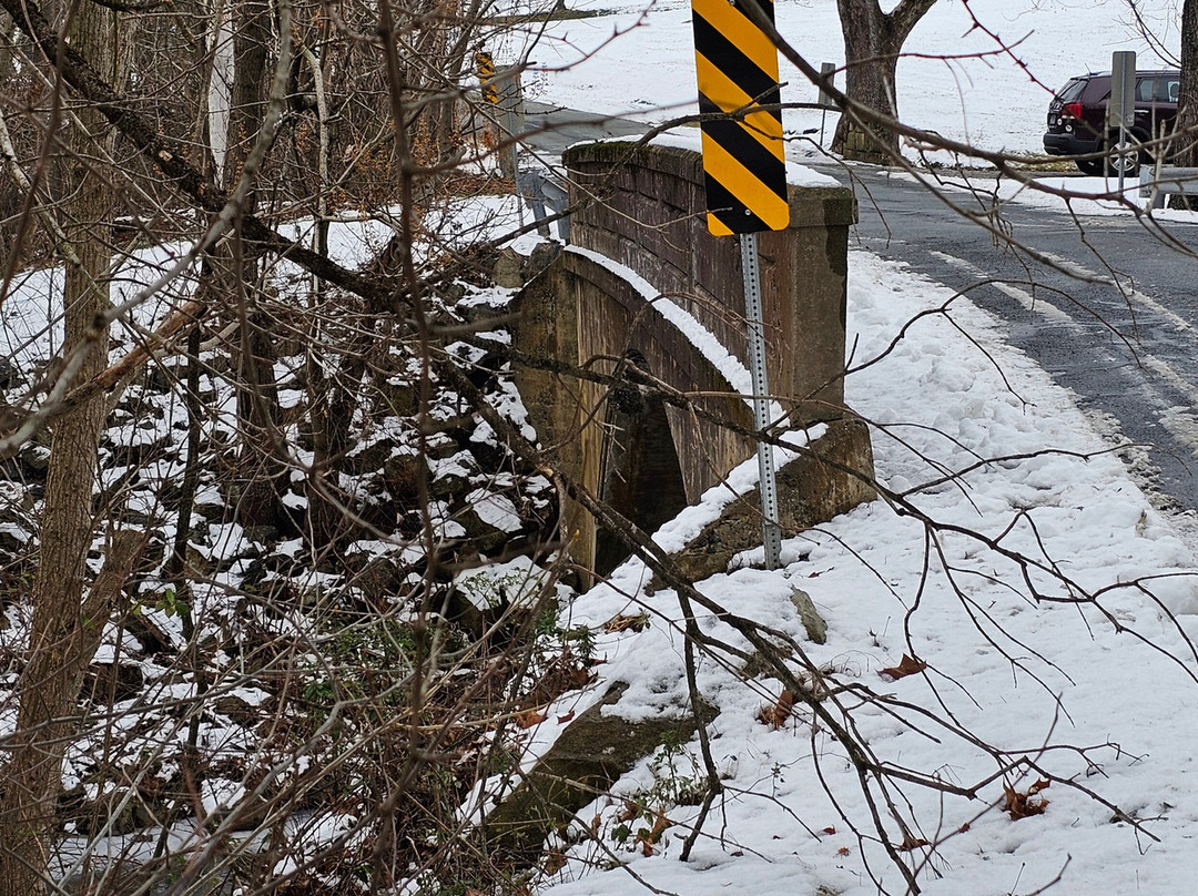 Lake Fanny Road Bridge-Bel Air必去景点