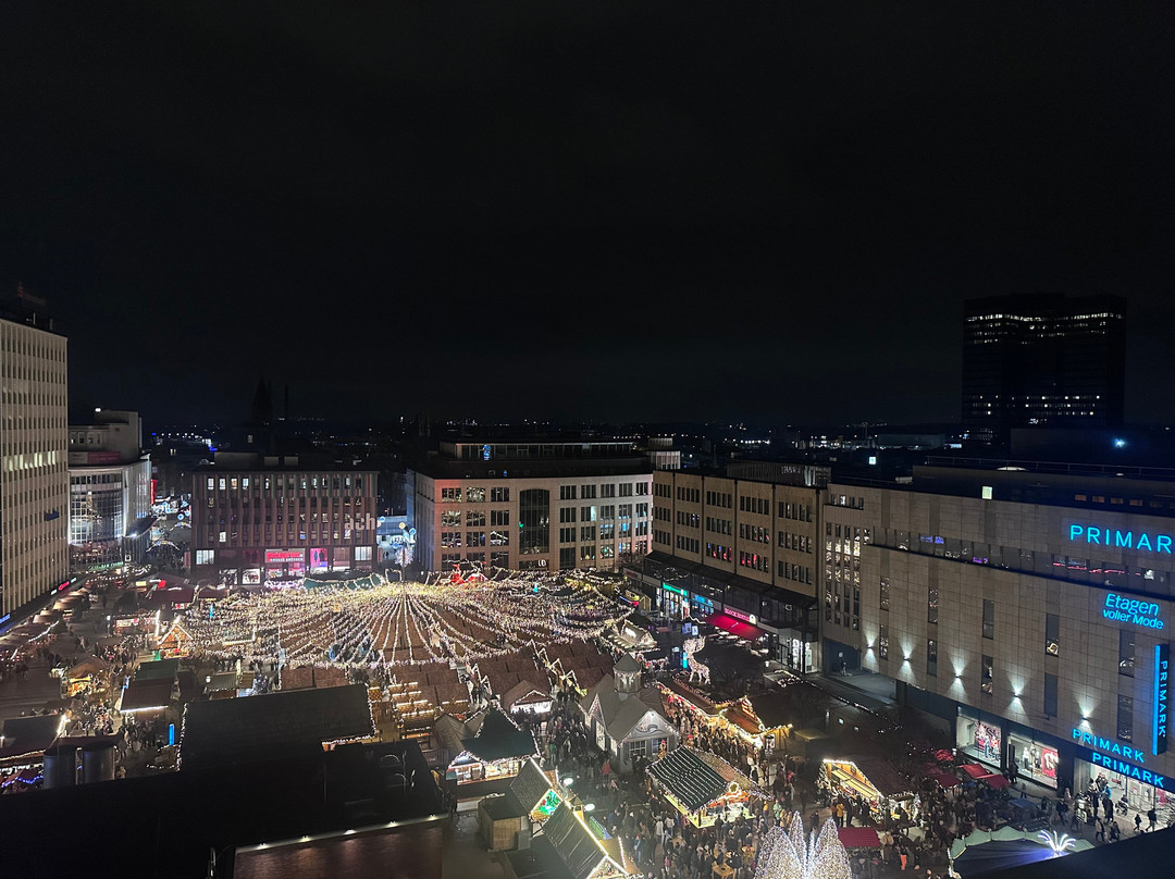 埃森1号汽车旅店主图